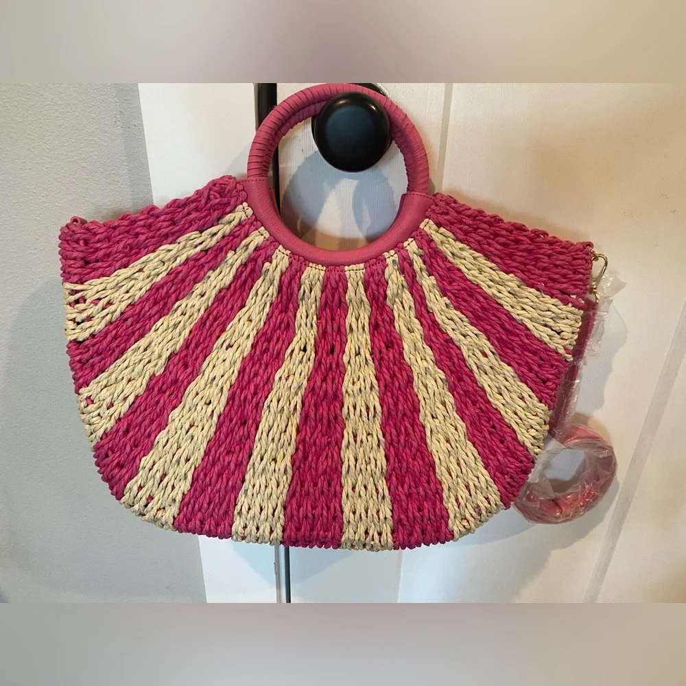Pink and Cream Talbot Woven Handbag With Carry Strap NWOT 🩷💙
